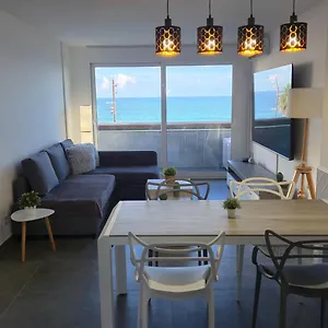 https://apartments-paradise-lloret-lloret-de-mar-17310.catalonia-hotels.com